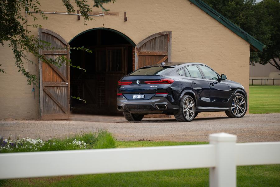  BMW X6 M50i (G06) 2020 года  (AU) (фото 12 из 18)